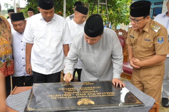
 Gubernur Arinal Djunaidi Resmikan Jembatan Way STKIP PGRI Metro
