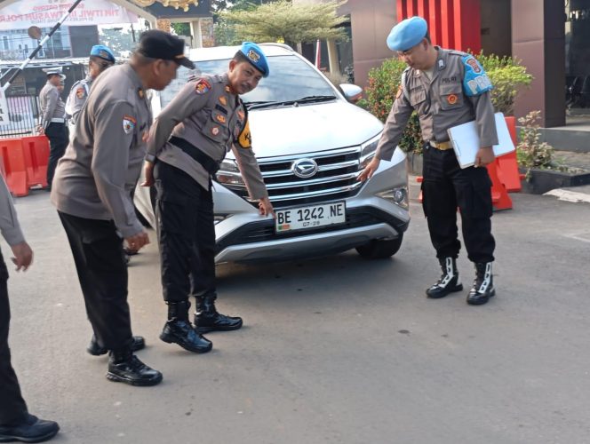 
 Propam Polres Lampung Timur Perketat Disiplin Personel Demi Sukseskan Operasi Patuh Krakatau 2025