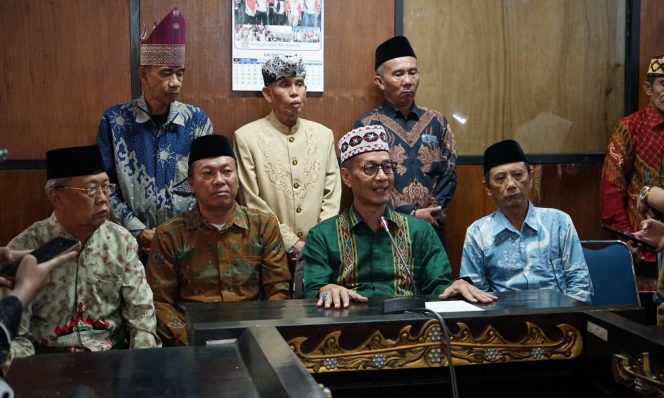 
 Tegas! Tokoh Adat Lampung: Tari Ngigel Bukan Pelecehan, Tapi Pelestarian